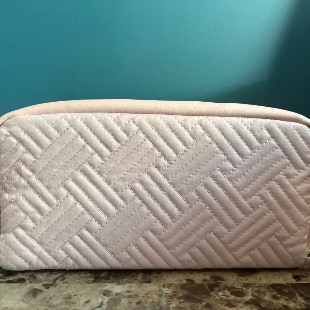 BAGSMART Quilted Blush Pink Travel Cosmetic Case